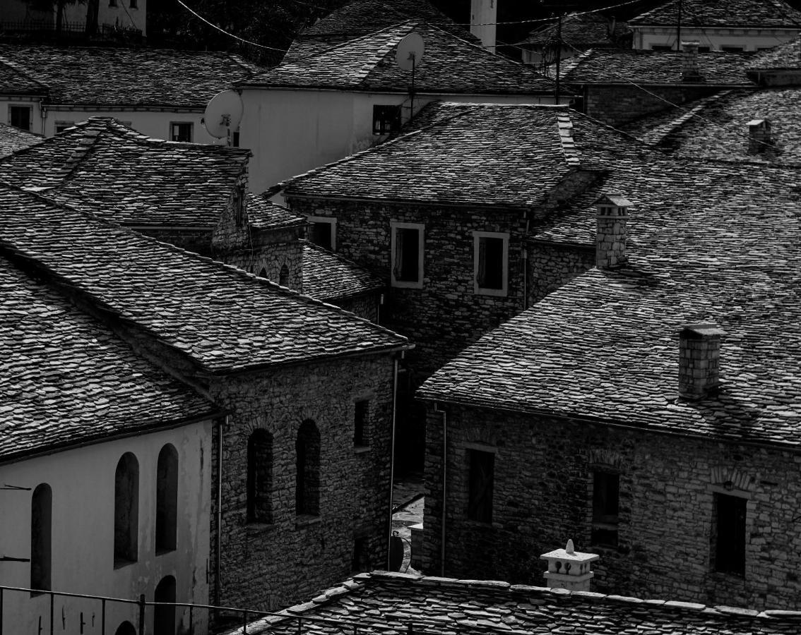 Hotel Argjiro Gjirokaster Bagian luar foto