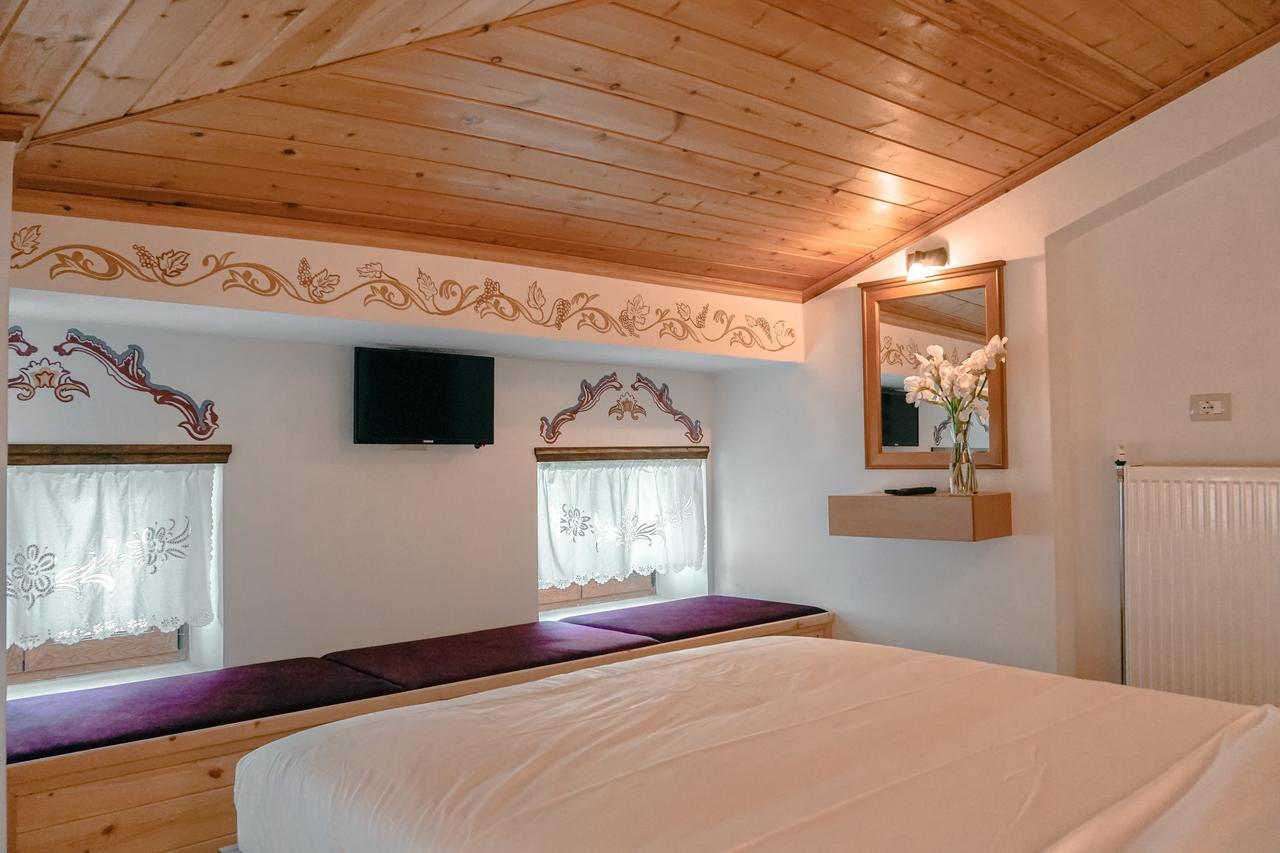 Hotel Argjiro Gjirokaster Bagian luar foto
