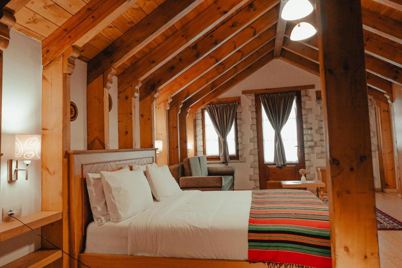 Hotel Argjiro Gjirokaster Bagian luar foto